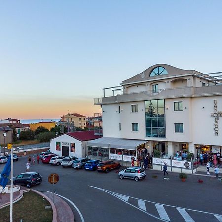 Hotel Napoleon Торре-Мелисса Экстерьер фото
