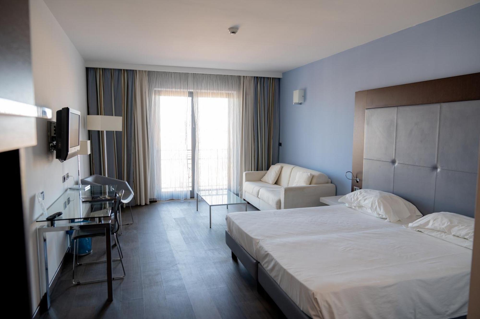 Hotel Napoleon Торре-Мелисса Экстерьер фото